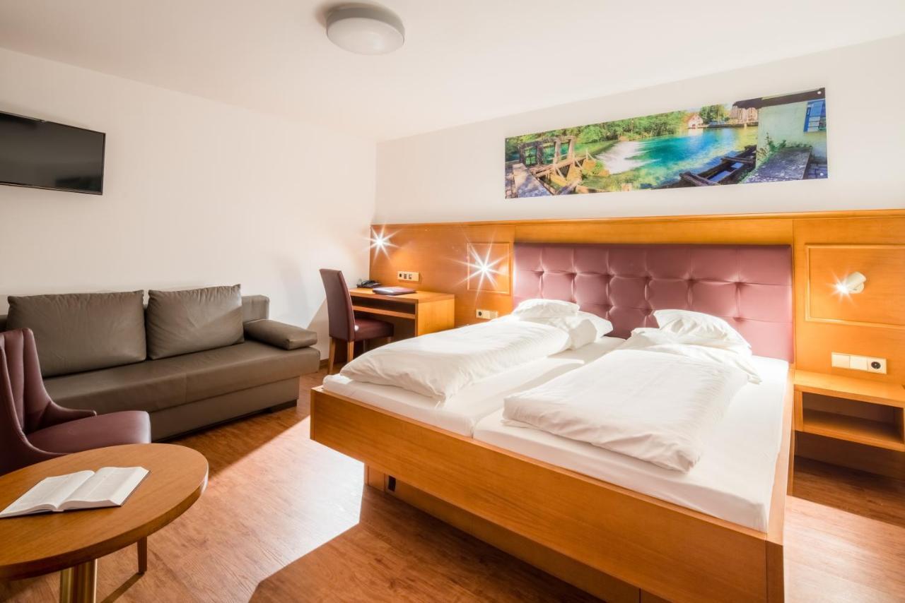 Hotel-Restaurant Ochsen เบลาบอยเริน ภายนอก รูปภาพ