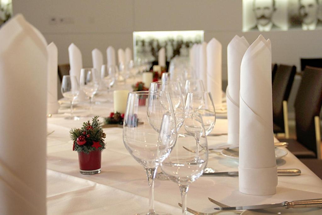 Hotel-Restaurant Ochsen เบลาบอยเริน ภายนอก รูปภาพ